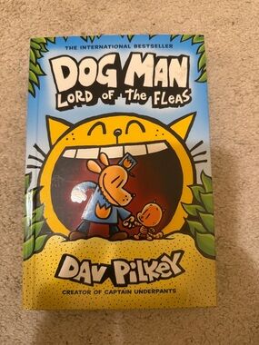 Scholastic Dog Man Book - Yellow and Blue Cover